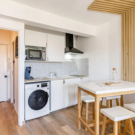 Apartment St Charles : Confortable+ Balcon Marseilles