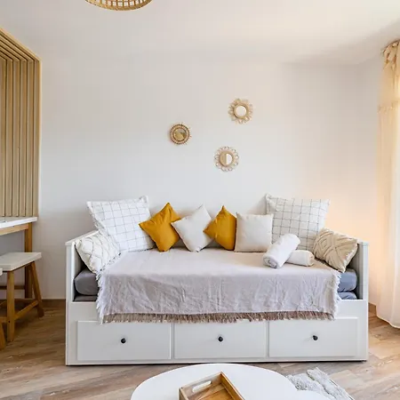 Apartment St Charles : Confortable+ Balcon Marseilles